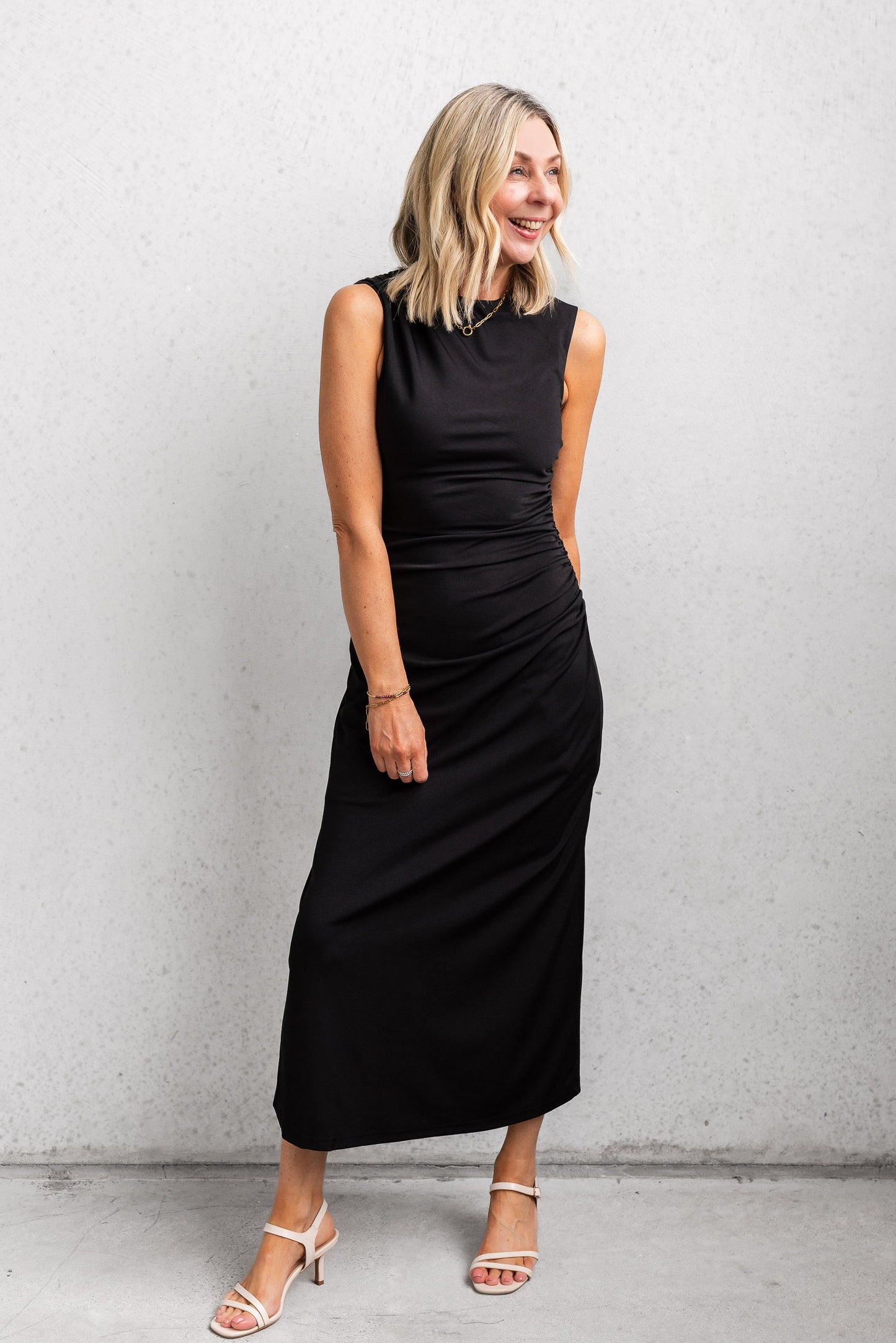 Vestido midi Maya - Negro